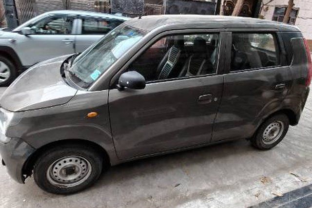 Second-hand 2021 Maruti Suzuki Wagon R CNG LXI Opt for sale in New Delhi