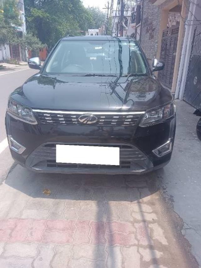 Mahindra XUV300 W6 Diesel BSVI Second-hand 2020 Mahindra XUV300 W6 Diesel BSVI for sale in Lucknow