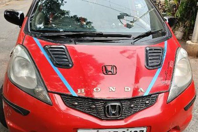 Second-hand 2010 Honda Jazz Active for sale in Kolkata