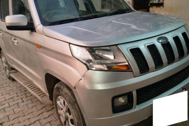 Mahindra TUV 300 T4 Plus Second-hand 2018 Mahindra TUV 300 T4 Plus for sale in Faridabad