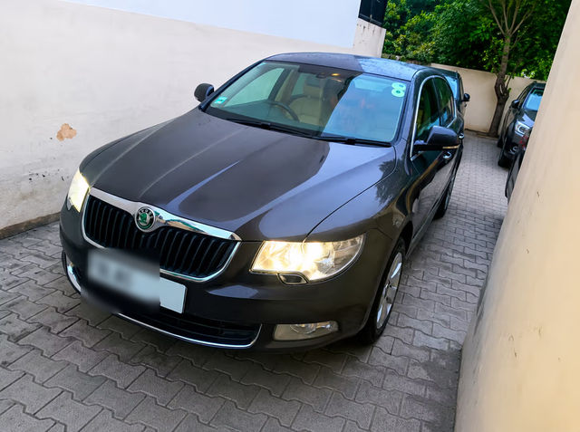Second-hand 2012 Skoda Superb Elegance 1.8 TSI AT for sale in New Delhi