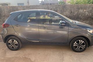 Used Tata Tiago XT CNG