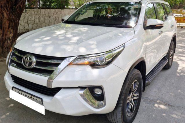 Toyota Fortuner 2.8 2WD AT BSIV Second-hand 2018 Toyota Fortuner 2.8 2WD AT BSIV for sale in New Delhi
