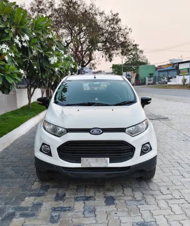 Ford Ecosport 1.5 DV5 MT Titanium Second-hand 2014 Ford Ecosport 1.5 DV5 MT Titanium for sale in Thane