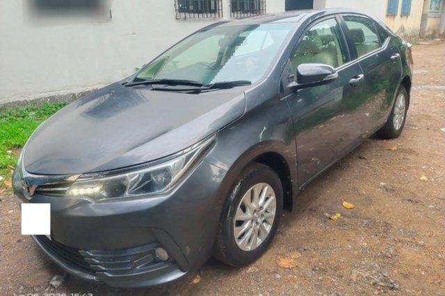 Second-hand 2017 Toyota Corolla Altis G MT for sale in Kolkata