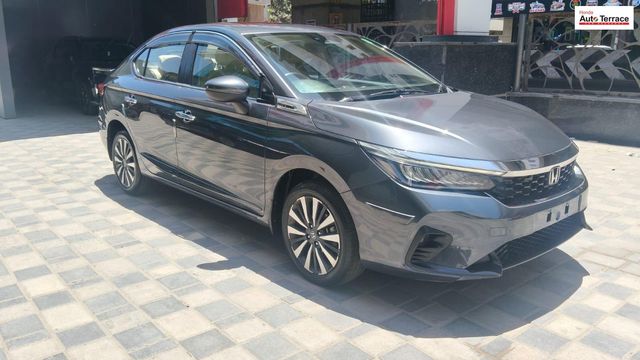 Honda City ZX MT Second-hand 2023 Honda City ZX MT for sale in Chennai