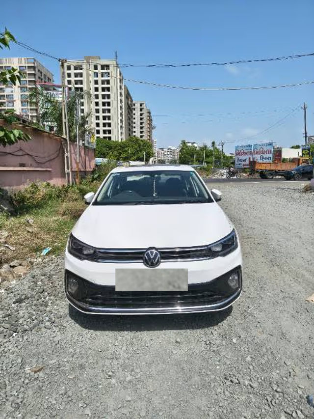 Second-hand 2024 Volkswagen Virtus Topline AT for sale in Surat