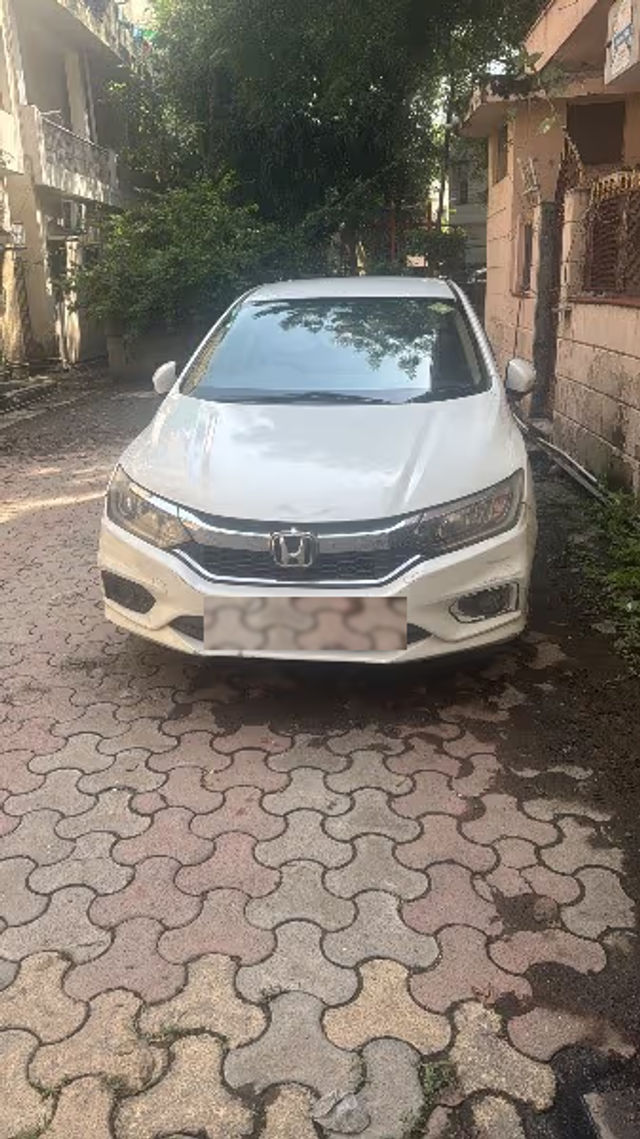 Second-hand 2019 Honda City i-VTEC CVT V for sale in New Delhi