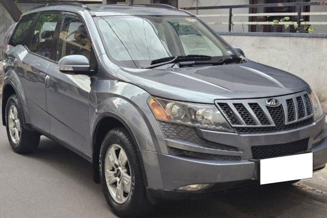 Mahindra XUV500 W8 FWD Second-hand 2014 Mahindra XUV500 W8 FWD for sale in Bangalore