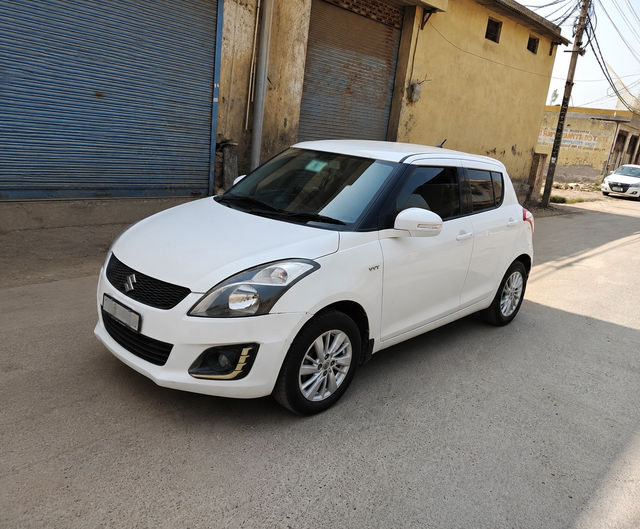 Maruti Suzuki Swift ZXI BSIV Second-hand 2015 Maruti Suzuki Swift ZXI BSIV for sale in New Delhi
