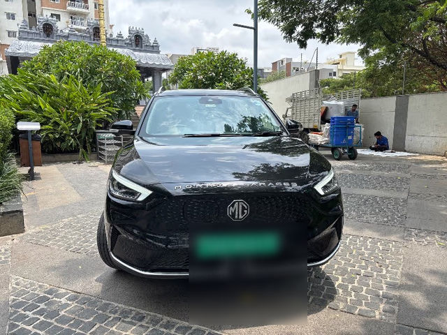 MG ZS EV Essence Second-hand 2025 MG ZS EV Essence for sale in Hyderabad