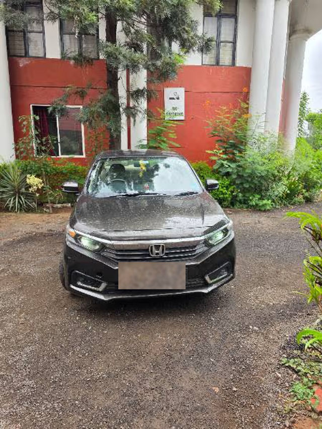 Honda Amaze 2nd Gen VX Elite Second-hand 2023 Honda Amaze 2nd Gen VX Elite for sale in Bangalore