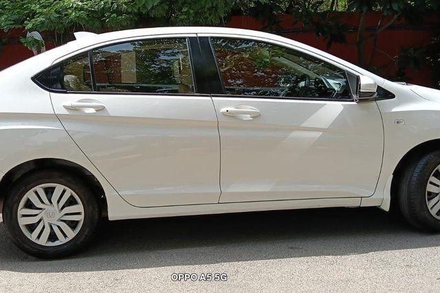 Second-hand 2016 Honda City i VTEC CVT SV for sale in New Delhi