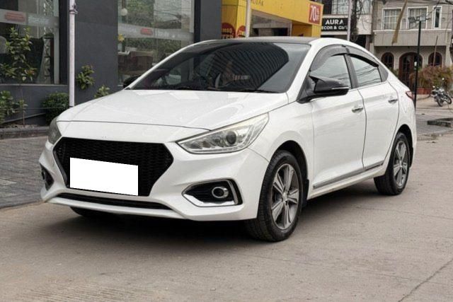 Hyundai Verna CRDi 1.6 SX Second-hand 2019 Hyundai Verna CRDi 1.6 SX for sale in Indore
