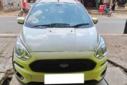 Used Titanium Petrol BSIV