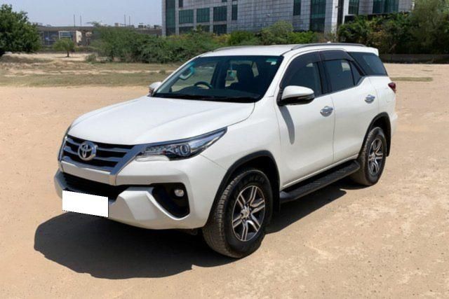 Toyota Fortuner 2.8 2WD AT BSIV Second-hand 2018 Toyota Fortuner 2.8 2WD AT BSIV for sale in New Delhi