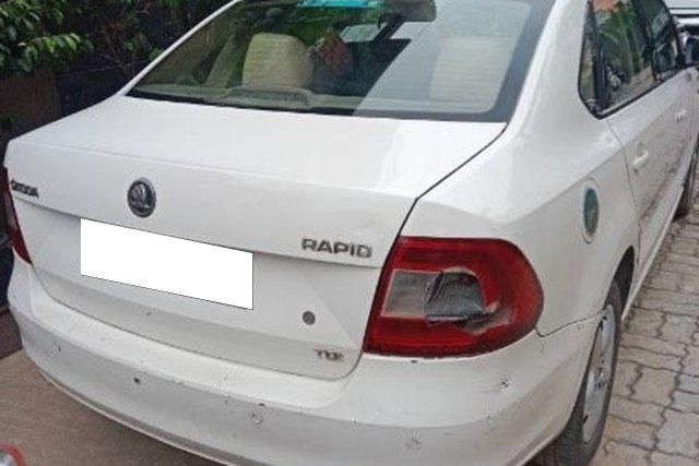 Skoda Rapid 1.6 TDI Active Second-hand 2013 Skoda Rapid 1.6 TDI Active for sale in Mathura