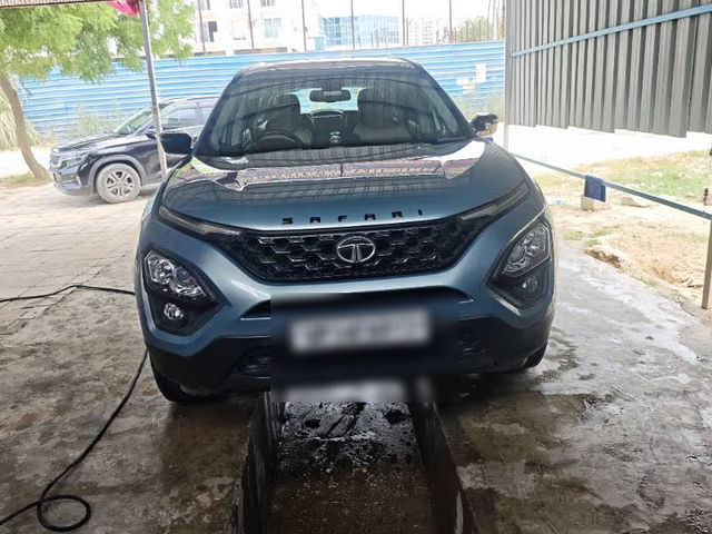 Second-hand 2022 Tata Safari XZA AT BSVI for sale in Ghaziabad