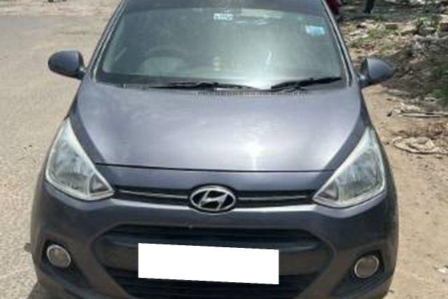 Hyundai i10 Sportz 1.1L Second-hand 2014 Hyundai i10 Sportz 1.1L for sale in New Delhi