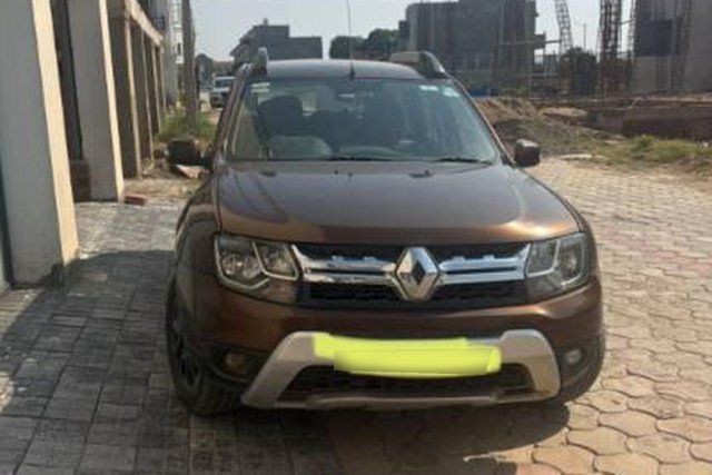 Renault Duster 110PS Diesel RxZ AMT Second-hand 2016 Renault Duster 110PS Diesel RxZ AMT for sale in Mohali