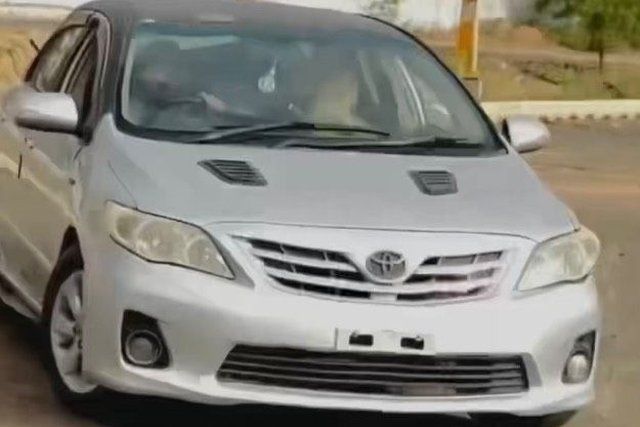 Second-hand 2014 Toyota Corolla Altis 1.8 J for sale in Noida