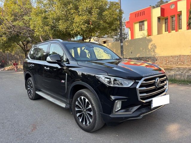 MG Gloster Savvy 6-Str Second-hand 2021 MG Gloster Savvy 6-Str for sale in New Delhi