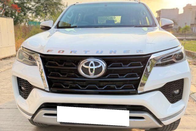 Toyota Fortuner 4X2 Diesel AT Second-hand 2023 Toyota Fortuner 4X2 Diesel AT for sale in Indore