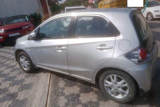 Honda Brio V MT Second-hand 2011 Honda Brio V MT for sale in Indore