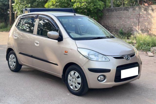 Hyundai i10 Sportz 1.2 Second-hand 2010 Hyundai i10 Sportz 1.2 for sale in Chandigarh