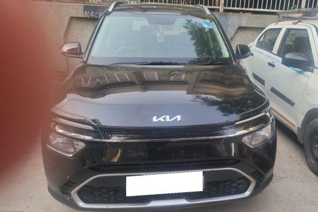 Kia Carens Prestige Plus Opt DCT Second-hand 2024 Kia Carens Prestige Plus Opt DCT for sale in New Delhi