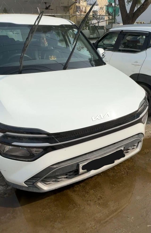 Second-hand 2022 Kia Carens Premium BSVI for sale in Faridabad