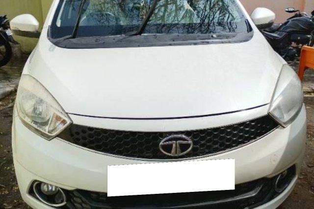 Second-hand 2017 Tata Tiago 1.2 Revotron XZ for sale in Sonbhadra