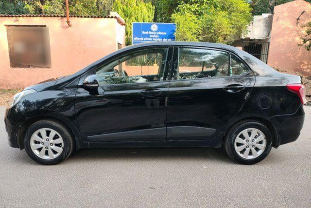 Hyundai Xcent 1.2 Kappa AT S Option Second-hand 2015 Hyundai Xcent 1.2 Kappa AT S Option for sale in New Delhi