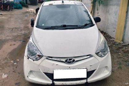 8 Used Hyundai EON in Raipur