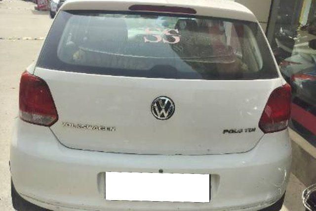 Volkswagen Polo IPL II 1.2 Diesel Highline Second-hand 2012 Volkswagen Polo IPL II 1.2 Diesel Highline for sale in Ahmedabad