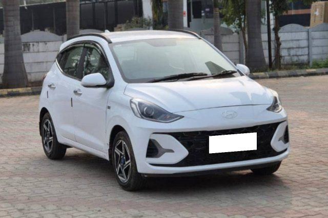 Second-hand 2024 Hyundai Grand i10 Nios Asta AMT for sale in Ahmedabad