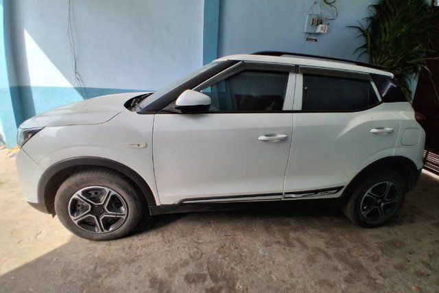 Mahindra XUV300 W4 Second-hand 2023 Mahindra XUV300 W4 for sale in Meerut