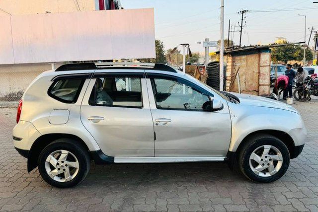 Renault Duster 110PS Diesel RXZ Optional with Nav Second-hand 2012 Renault Duster 110PS Diesel RXZ Optional with Nav for sale in Rajkot