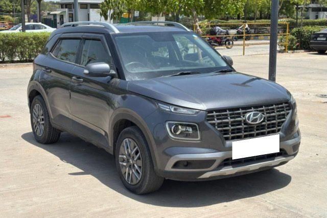 Hyundai Venue SX Diesel Second-hand 2022 Hyundai Venue SX Diesel for sale in Ahmedabad