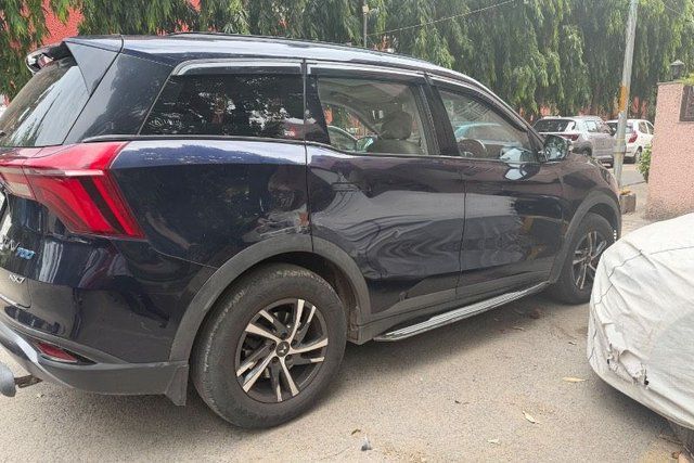 Mahindra XUV700 AX5 7 Str Diesel AT BSVI Second-hand 2022 Mahindra XUV700 AX5 7 Str Diesel AT BSVI for sale in New Delhi