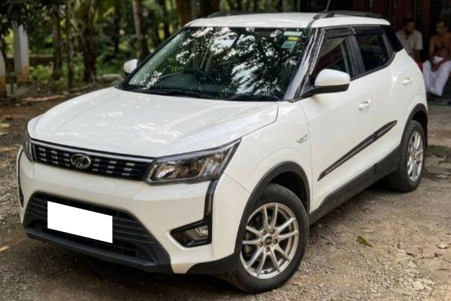 Mahindra XUV300 W6 BSIV Second-hand 2019 Mahindra XUV300 W6 BSIV for sale in Palakkad