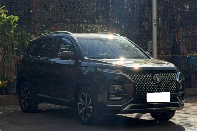MG Hector Plus Sharp Pro CVT 2023-2025 Second-hand 2023 MG Hector Plus Sharp Pro CVT 2023-2025 for sale in Mumbai