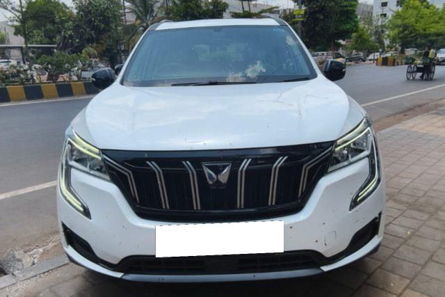 Second-hand 2025 Mahindra XUV700 AX5 7 Str Diesel AT for sale in Mumbai