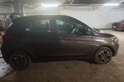 8 Used Tata Tiago