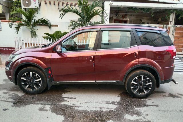 Second-hand 2020 Mahindra XUV500 W11 FWD Diesel for sale in Hyderabad