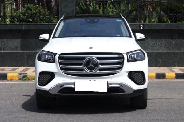 Second-hand 2025 Mercedes-Benz GLS 450 4matic for sale in New Delhi