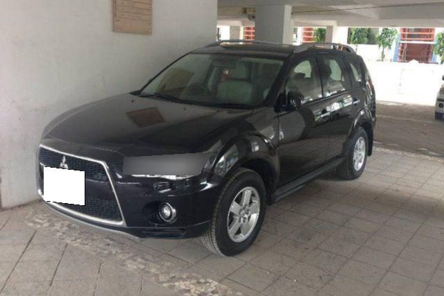 Mitsubishi Outlander Chrome Second-hand 2010 Mitsubishi Outlander Chrome for sale in Vadodara