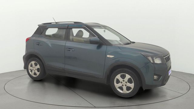 Mahindra XUV300 W6 BSIV Second-hand 2019 Mahindra XUV300 W6 BSIV for sale in Bangalore