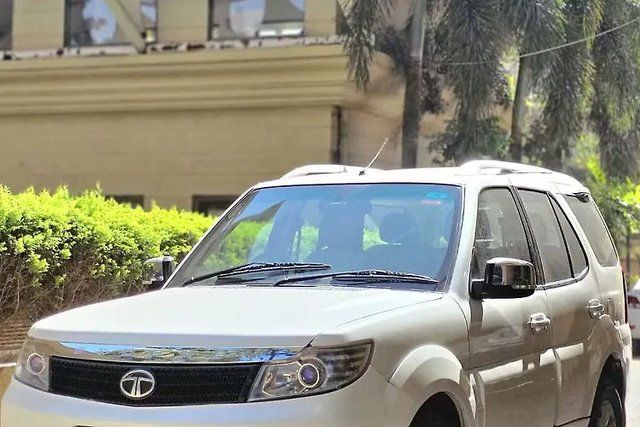 Tata Safari DICOR 2.2 EX 4x2 Second-hand 2015 Tata Safari DICOR 2.2 EX 4x2 for sale in Nashik