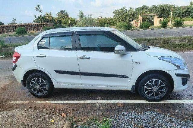 Second-hand 2015 Maruti Suzuki Swift Dzire VXI for sale in Allahabad